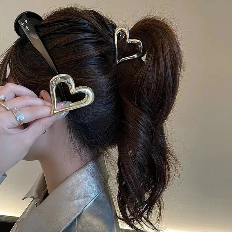 Fashion Metal Hollow Out Golden Silvery Color Heart Hair Claw Women Girls Elegant Womens Hair Hairpins Claw Clip Hair Accessory